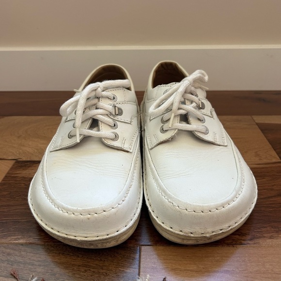 Birkenstock Men\'s Cream Lace-Up Shoes